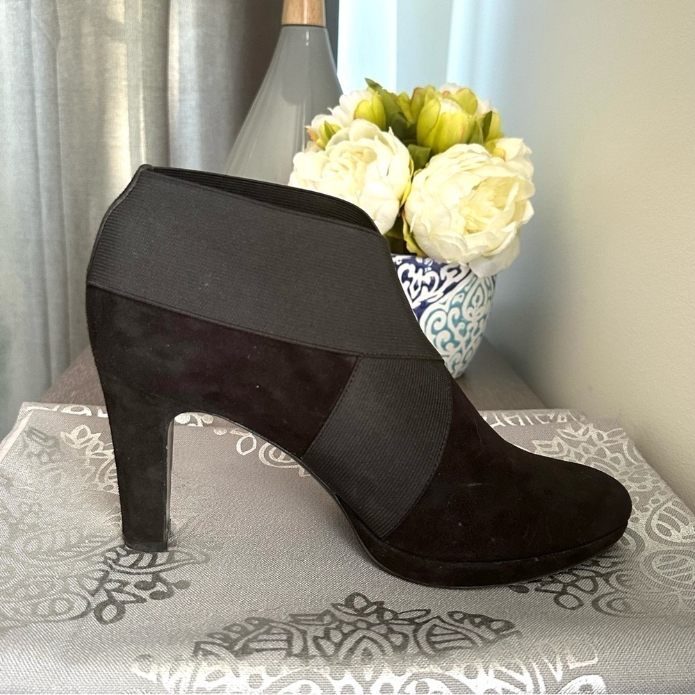 Vaneli Black Suede Platform Ankle Booties - Sz 8M